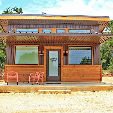 Green Acres Cottages - Dripping Springs Suite 温伯利 外观 照片